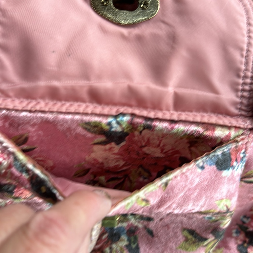 NEW Floral 3 pocket purse - Picture 5 of 7